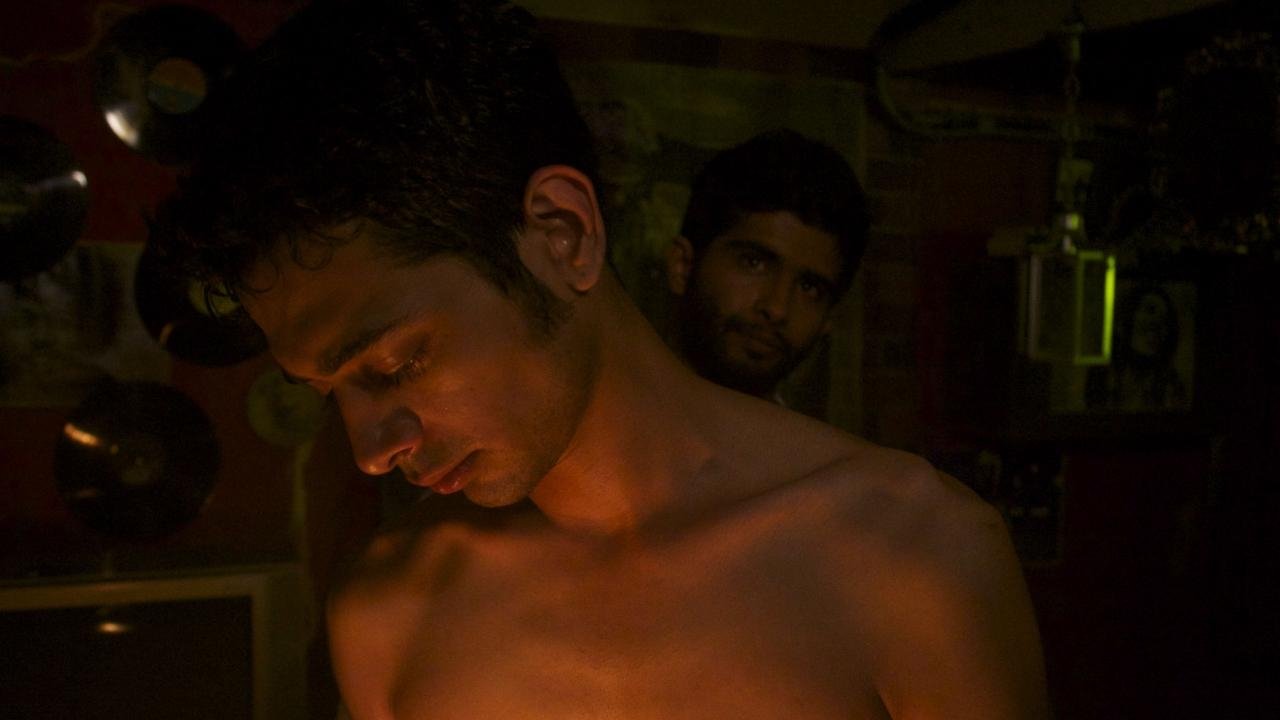 Loev Movie Screenshot 1