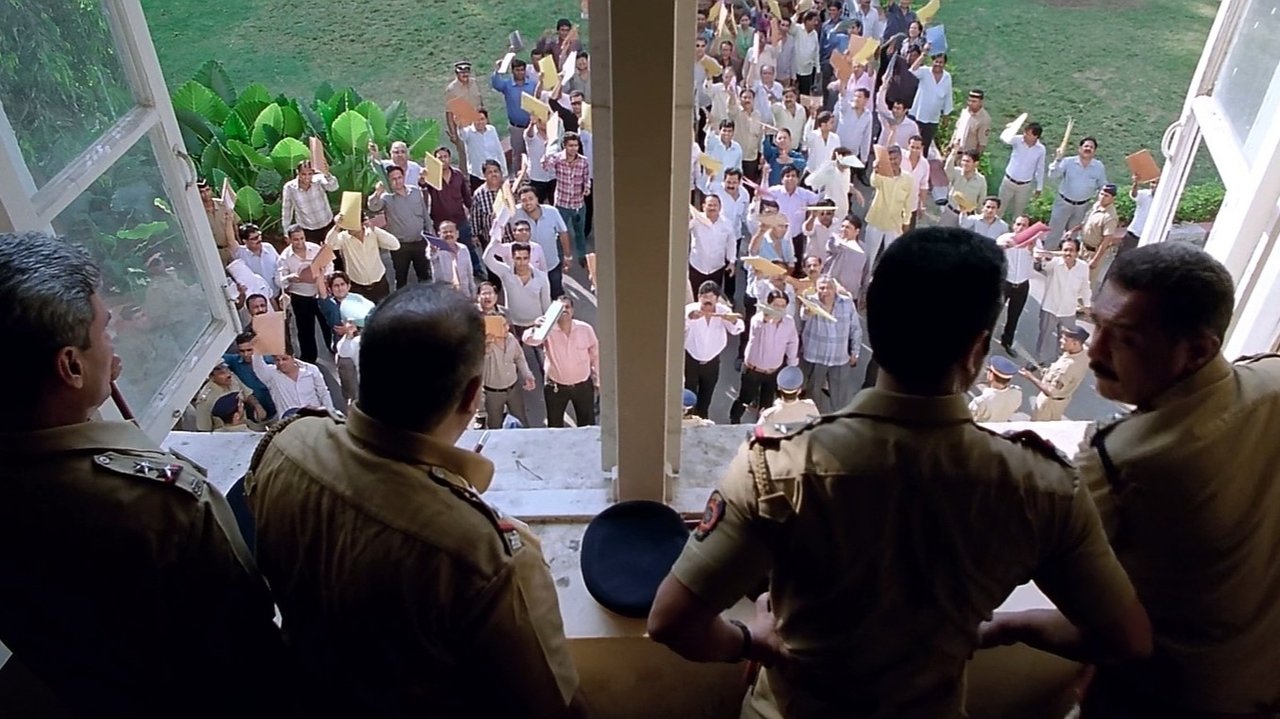 Gabbar Is Back Movie Screenshot 3