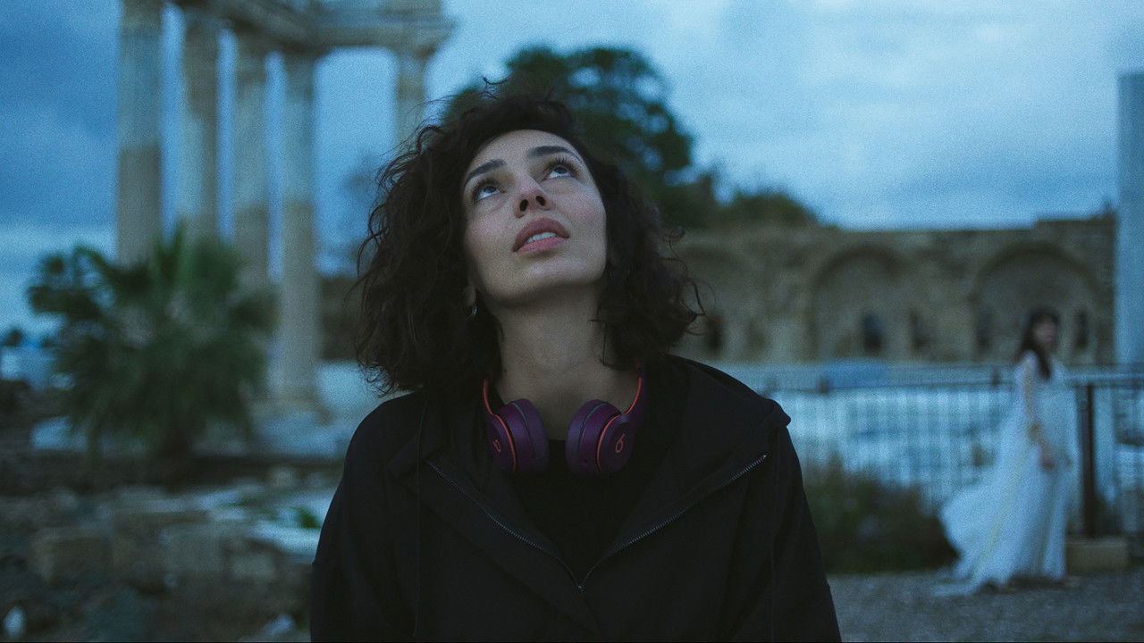 Apollon by Day Athena by Night Movie Screenshot 1