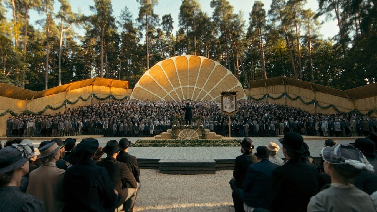 In The Land That Sings Movie Screenshot 3