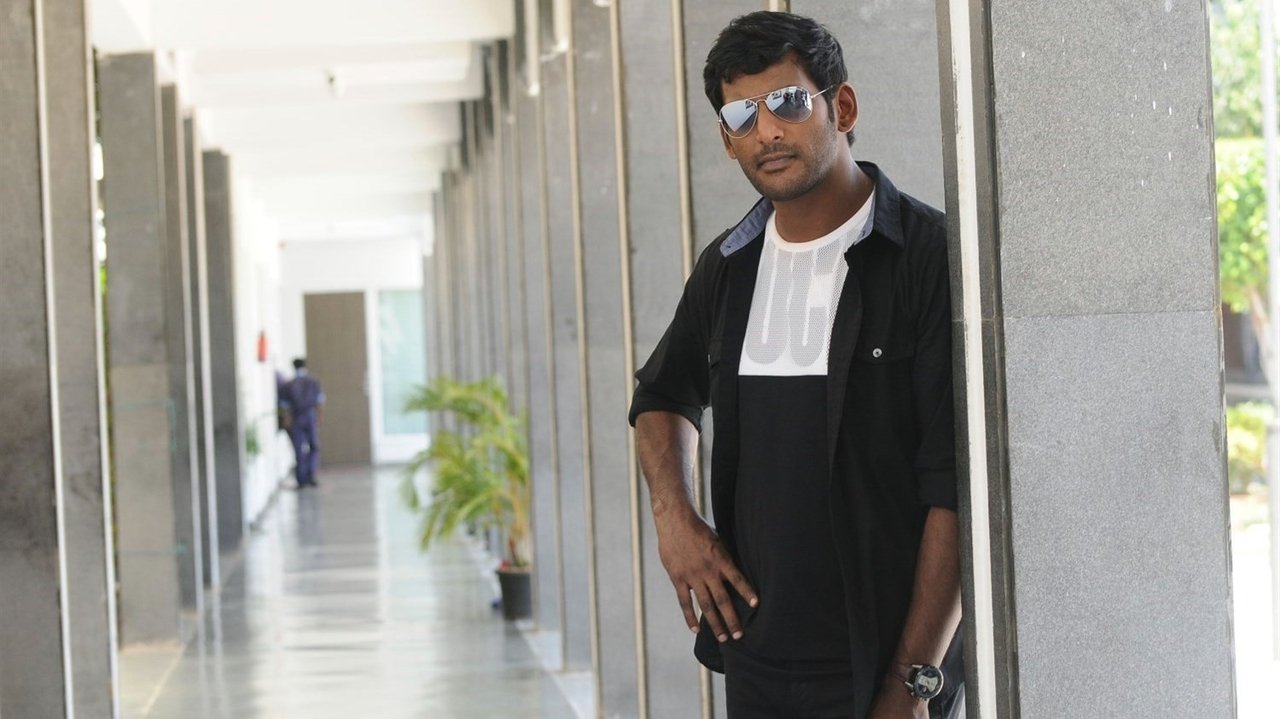 Kaththi Sandai Movie Screenshot 3