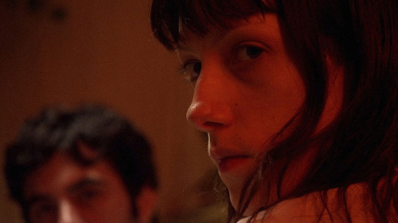 Good Night Movie Screenshot 1