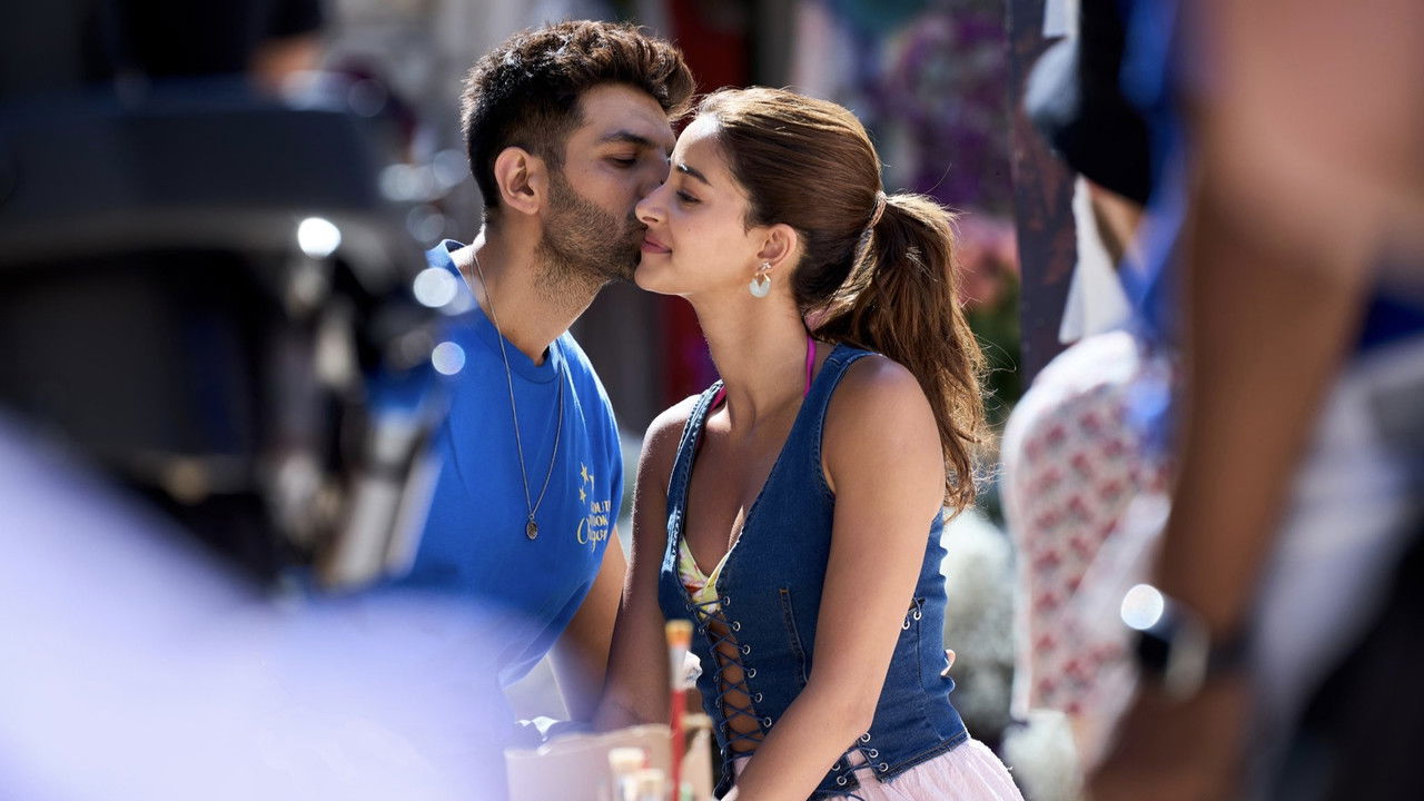 Tu Meri Main Tera Main Tera Tu Meri Movie Screenshot 2