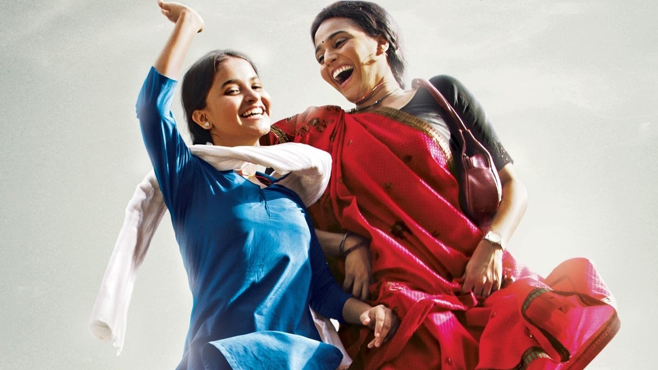 Nil Battey Sannata Movie Screenshot 1